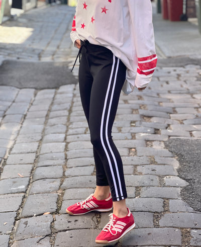 VARSITY LEGGING - BLACK