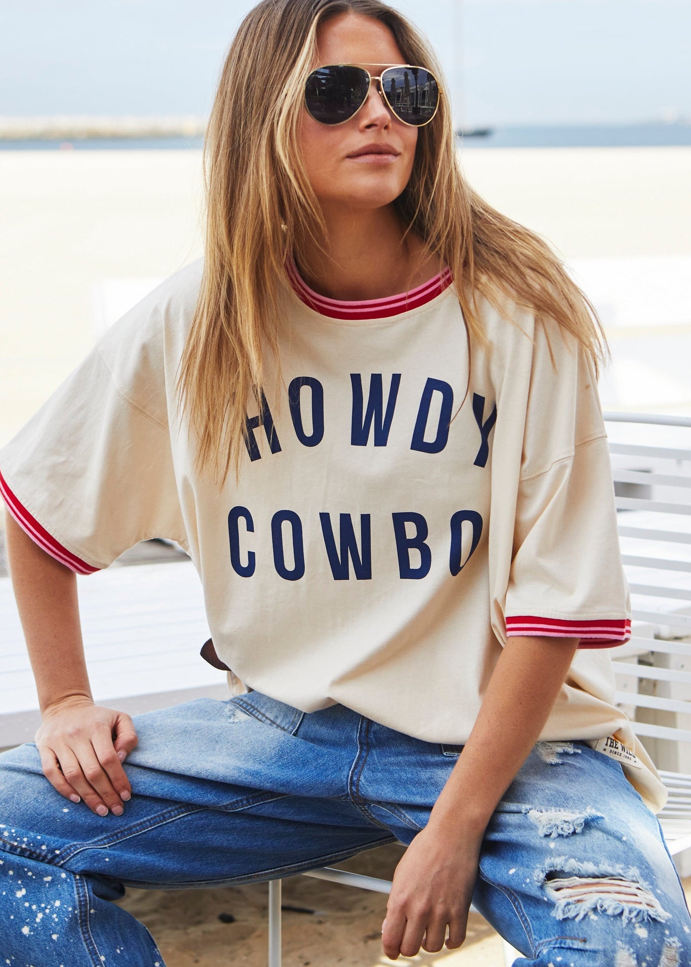 HOWDY COWBOY OVERSIZED TEE
