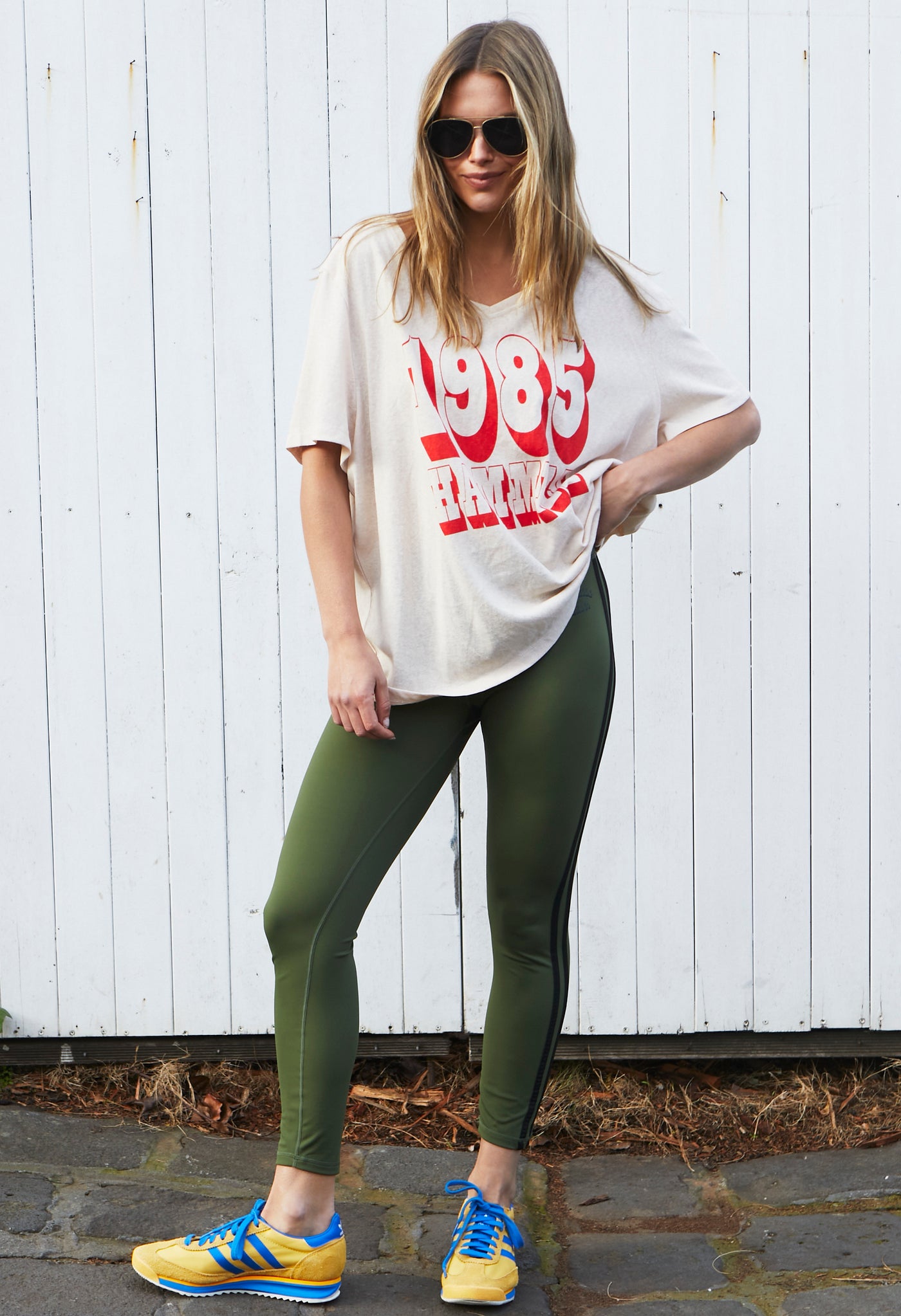 VARSITY LEGGING - KHAKI/BLACK