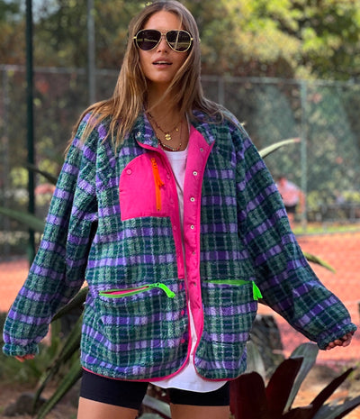 Hammill & Co Snugly and warm, our new check jacket has a soft jersey lining for extra comfort.
Features contrast zippers, contrast front placket and patch pocket, lined in jersey, stand up collar and longer length.