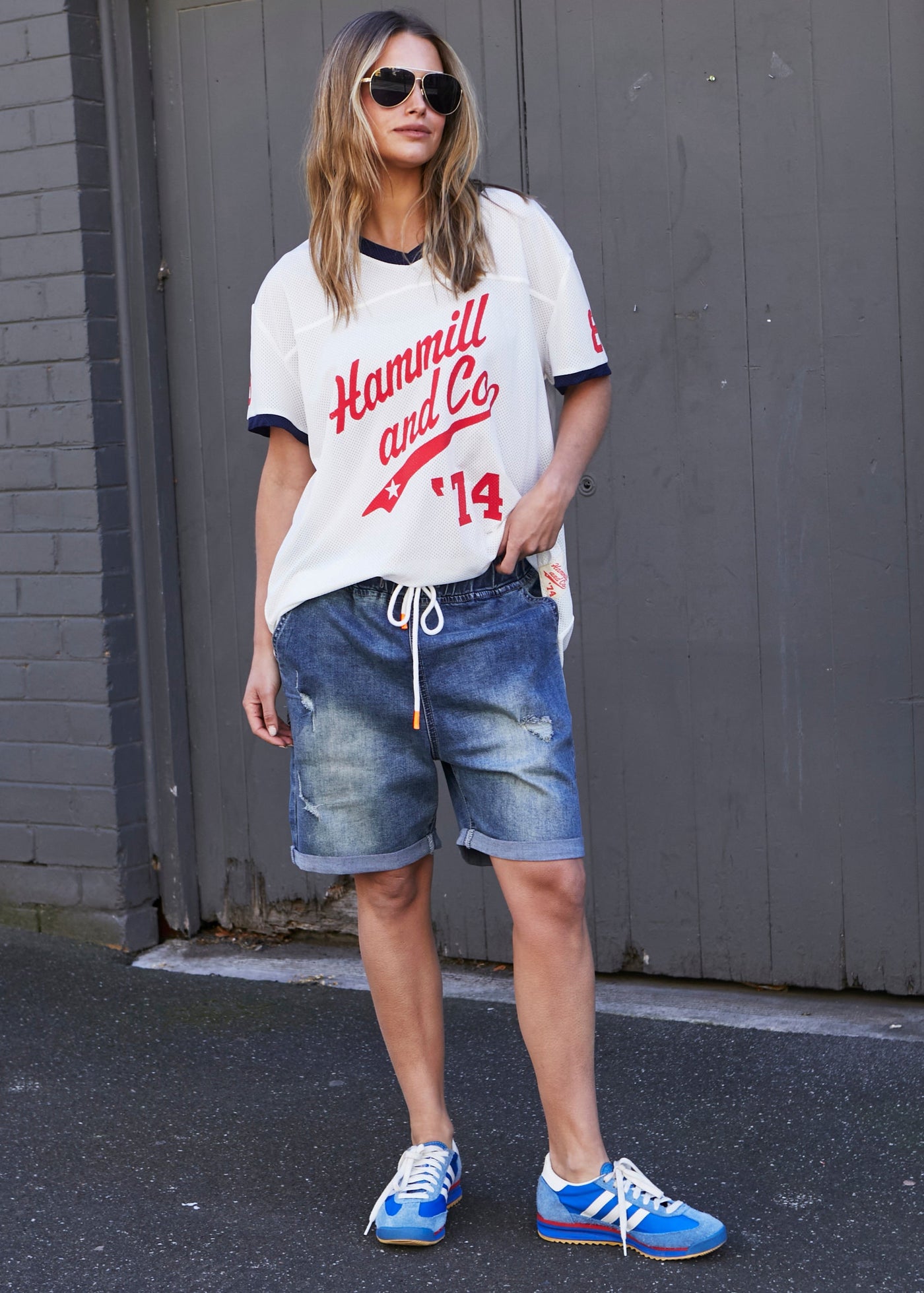 NEW DARK WASH STRETCH SHORT