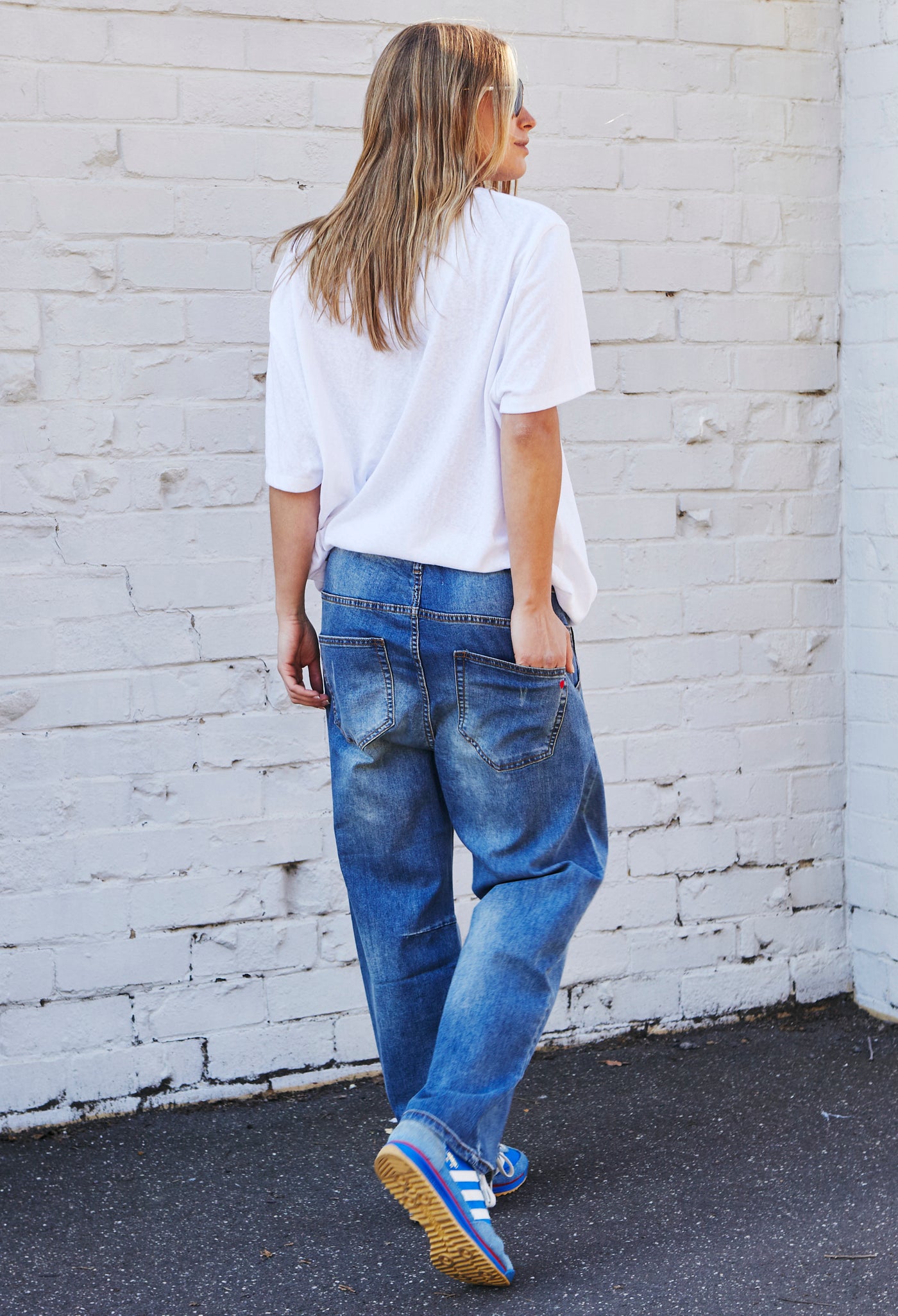 DREAM FIT STRETCH JEAN - WORN-IN DENIM