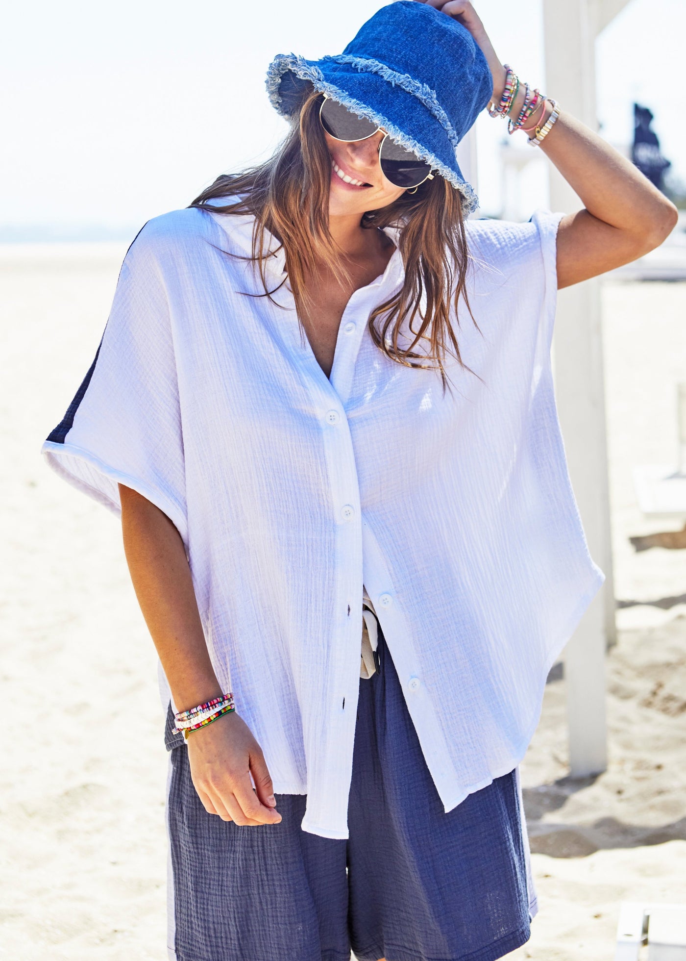 RESORT BEACH SHIRT - WHITE/NAVY - SALE