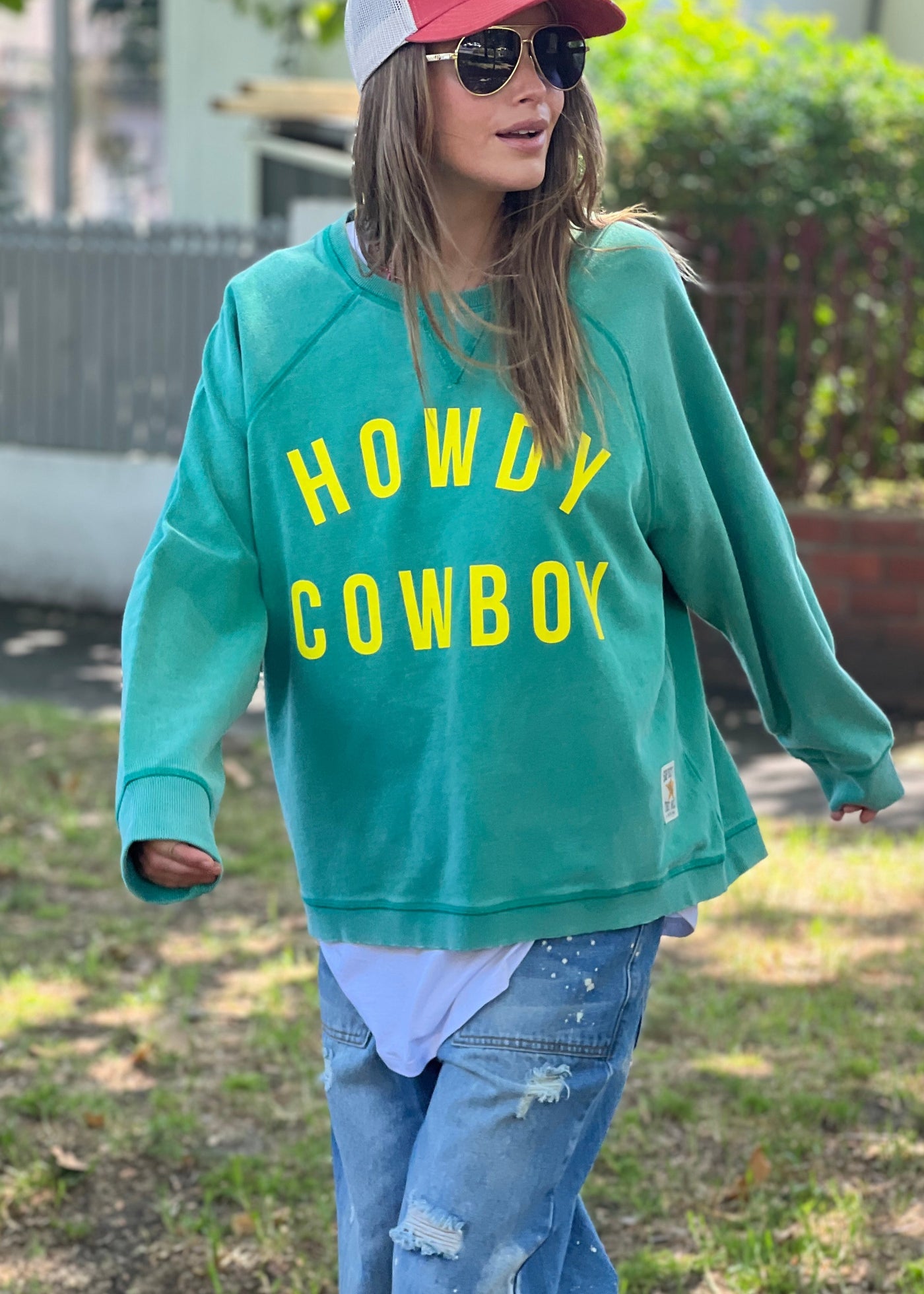 Hammill & Co wash sweats are unique, have a worn-in look and
comfortable feel. The vintage wash process involves treating the fabric to give
it a faded, slightly distressed appearance, reminiscent of well-loved garments.