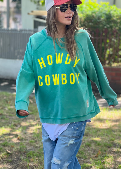 Hammill & Co wash sweats are unique, have a worn-in look and
comfortable feel. The vintage wash process involves treating the fabric to give
it a faded, slightly distressed appearance, reminiscent of well-loved garments.