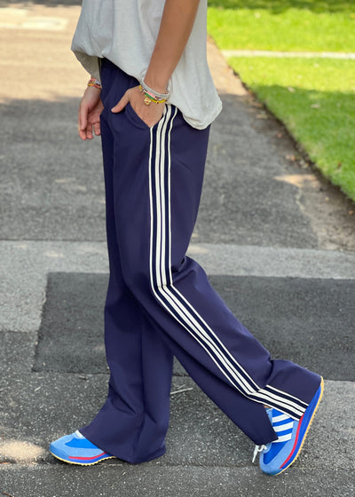 Hammill & Co wider  leg street pant is a new addition to our track pant offering, an easy pull versatile style that is super comfy yet super stylish which can be dressed up or down!