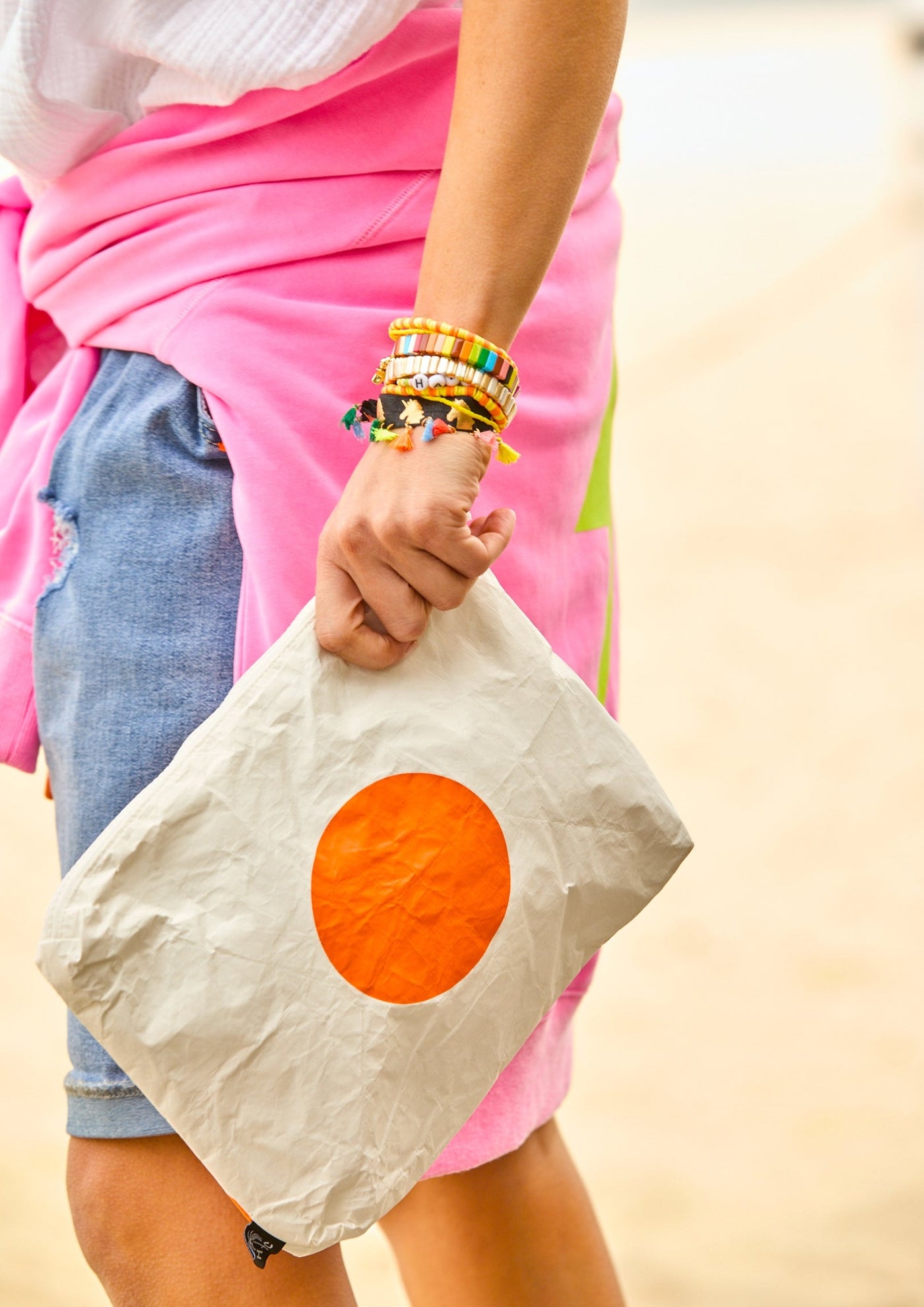 BAG: LOVE WHITE POUCH