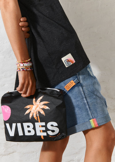 BAG: VIBES BLACK POUCH